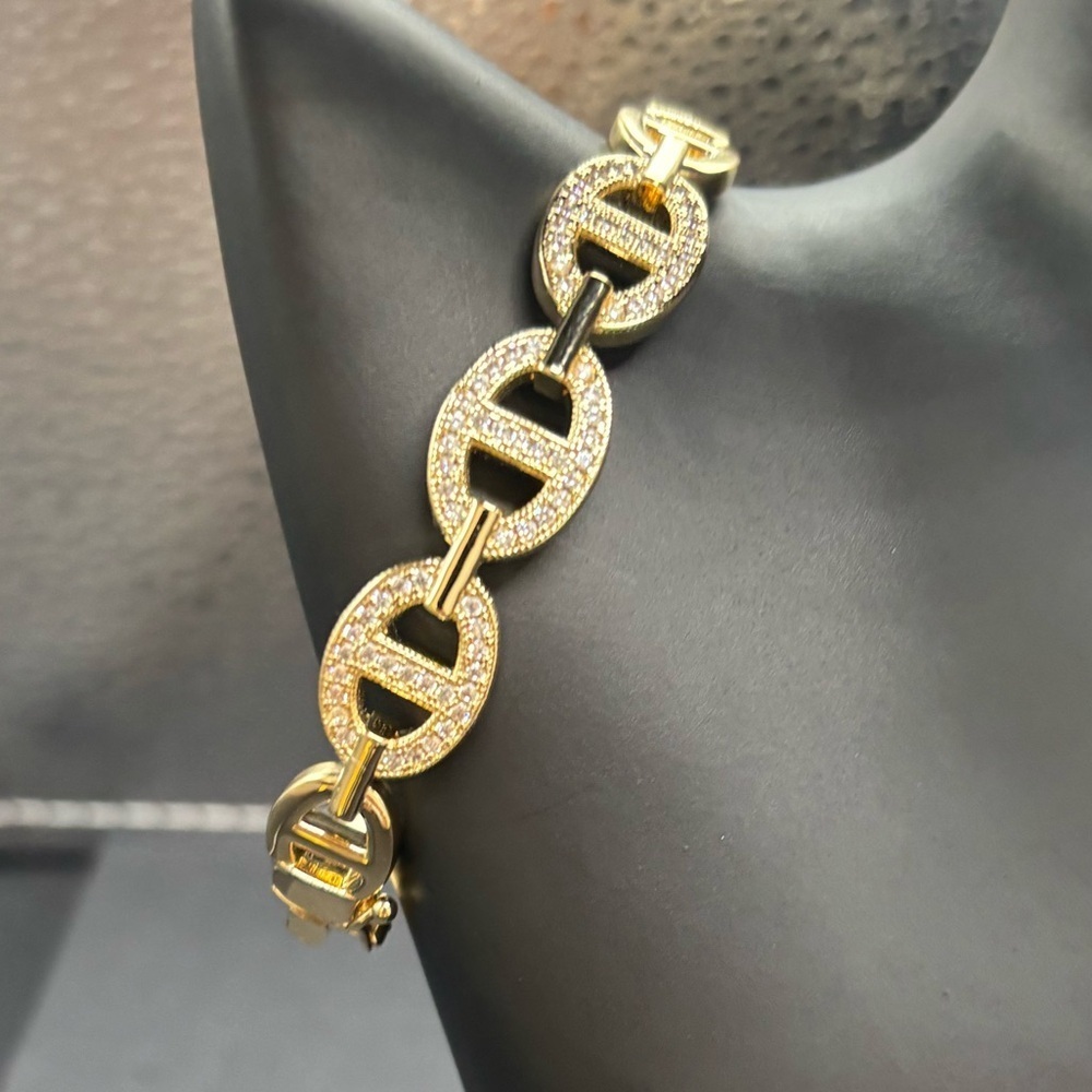 Elegant Gold and Bracelet High End Costume Jewelry.